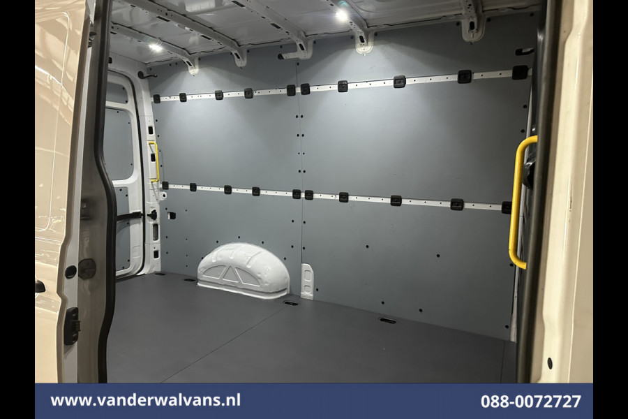 Volkswagen Crafter 2.0 TDI L3H3 L2H2 Euro6 Airco | Apple Carplay | Android Auto | Parkeersensoren Bijrijdersbank