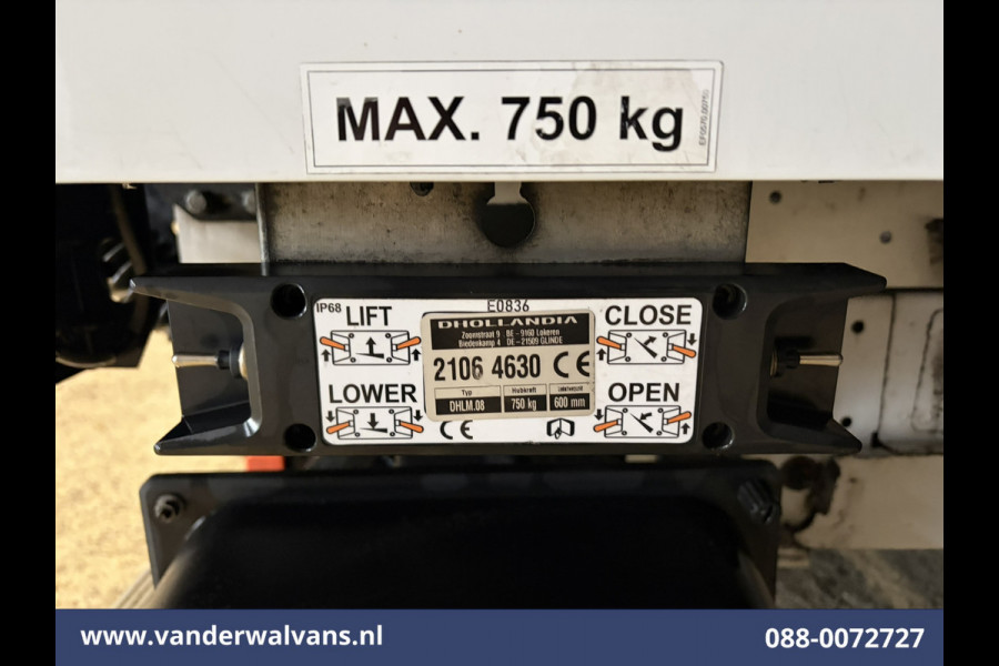 Peugeot Boxer 2.2 BlueHDi 141pk Bakwagen 436cm Lang Laadklep Euro6 Airco | Cruisecontrol | 1055kg laadvermogen Bijrijdersbank