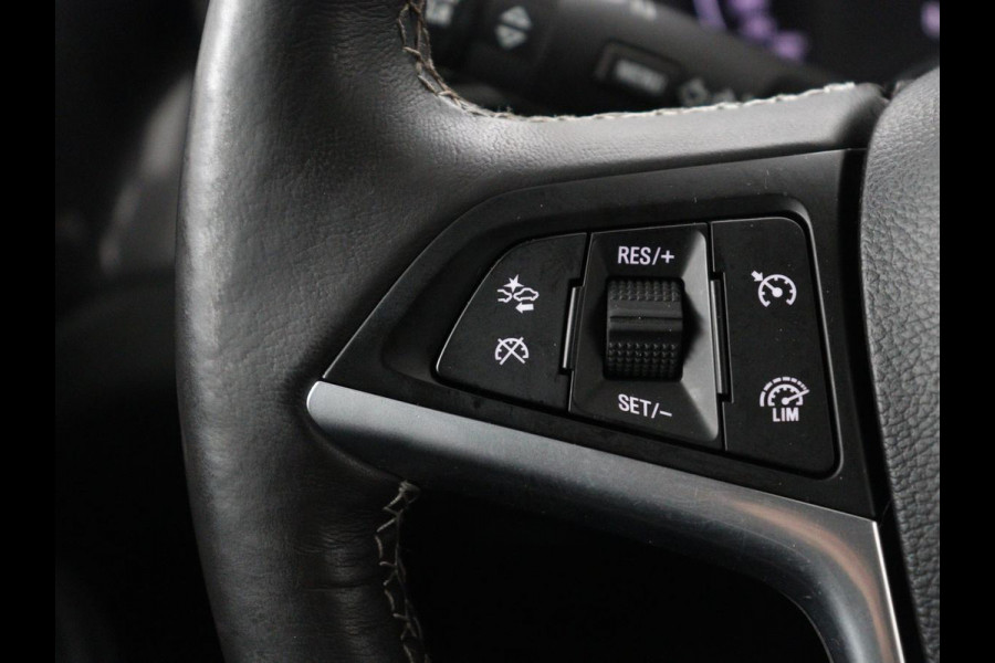 Opel Mokka X 1.4 Turbo Innovation | Schuifdak | Leder | Stoelverwarming | Camera | Carplay | Stuurverwarming | Navigatie | Parkeerhulp | Keyless | Full LED | Climate control | Bluetooth | Cruise control