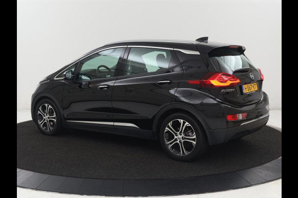 Opel Ampera-E Executive 60 kWh | 71.200km NAP | Leder | Stoelverwarming | Carplay | Camera | Xenon | Achterbankverwarming | Keyless | Park Assist | Climate control | Side Assist