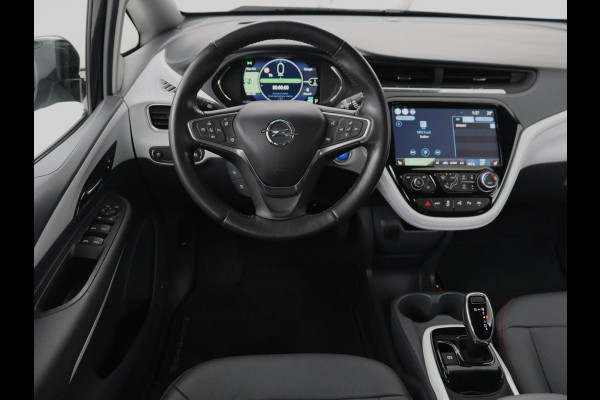 Opel Ampera-E Executive 60 kWh | 71.200km NAP | Leder | Stoelverwarming | Carplay | Camera | Xenon | Achterbankverwarming | Keyless | Park Assist | Climate control | Side Assist