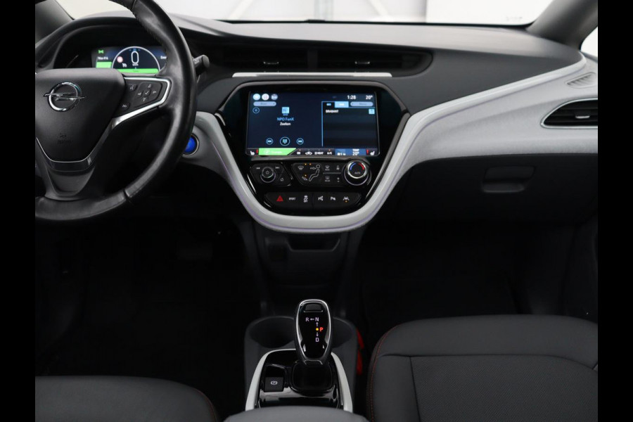Opel Ampera-E Executive 60 kWh | 71.200km NAP | Leder | Stoelverwarming | Carplay | Camera | Xenon | Achterbankverwarming | Keyless | Park Assist | Climate control | Side Assist