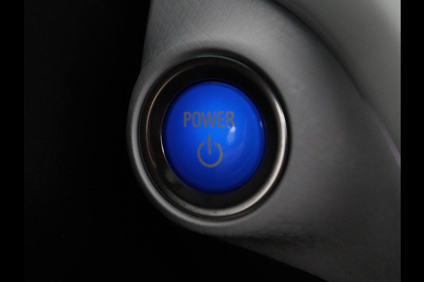 Opel Ampera-E Executive 60 kWh | 71.200km NAP | Leder | Stoelverwarming | Carplay | Camera | Xenon | Achterbankverwarming | Keyless | Park Assist | Climate control | Side Assist