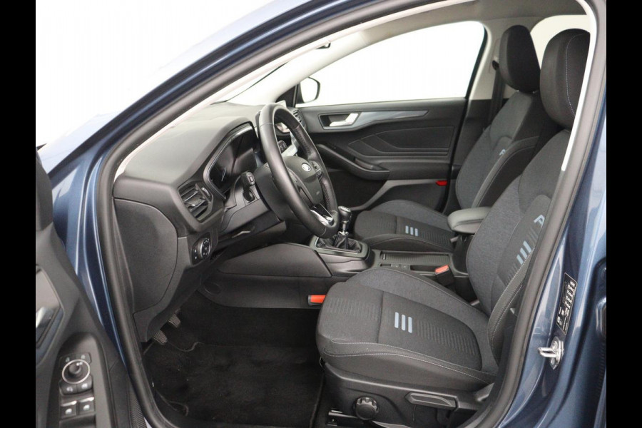 Ford Focus 1.0 EcoBoost Hybrid Active | Carplay | Keyless | Navigatie | Full LED | Parkeerhulp | Climate control | Getint glas | Cruise control | Bluetooth