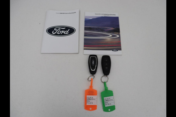 Ford Focus 1.0 EcoBoost Hybrid Active | Carplay | Keyless | Navigatie | Full LED | Parkeerhulp | Climate control | Getint glas | Cruise control | Bluetooth