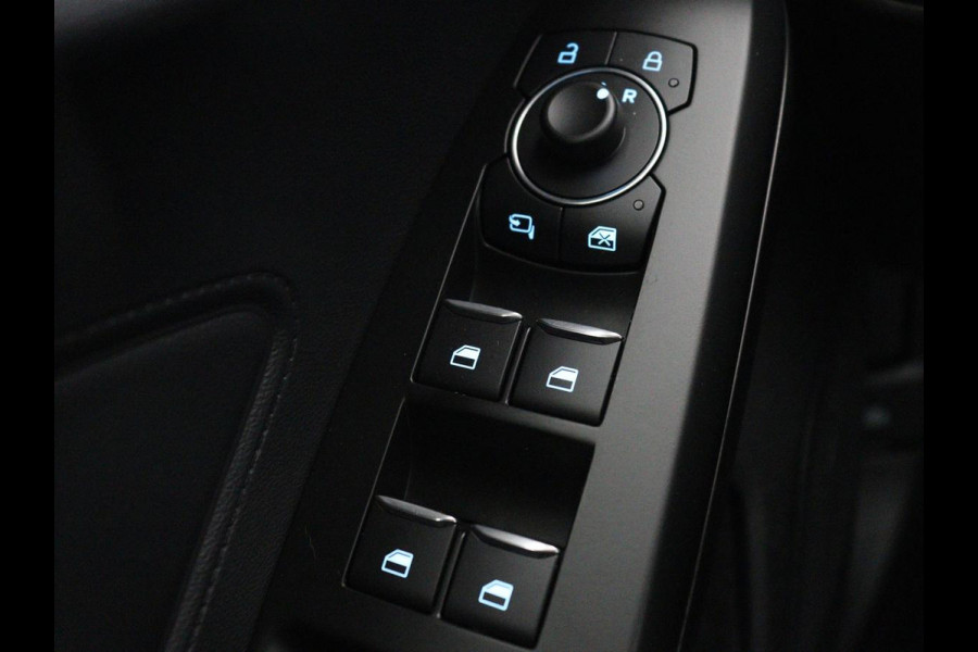 Ford Focus 1.0 EcoBoost Hybrid Active | Carplay | Keyless | Navigatie | Full LED | Parkeerhulp | Climate control | Getint glas | Cruise control | Bluetooth