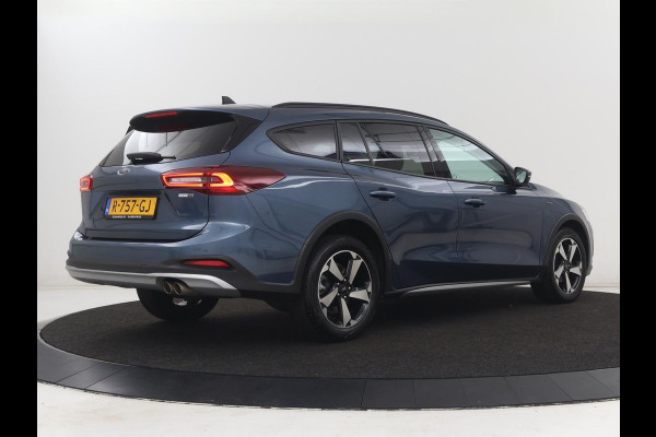 Ford Focus 1.0 EcoBoost Hybrid Active | Carplay | Keyless | Navigatie | Full LED | Parkeerhulp | Climate control | Getint glas | Cruise control | Bluetooth