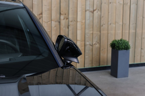 Volkswagen T-Roc 1.5 eTsi R-Line *Head-Up*360 Camera*Keyless*IQ Led*