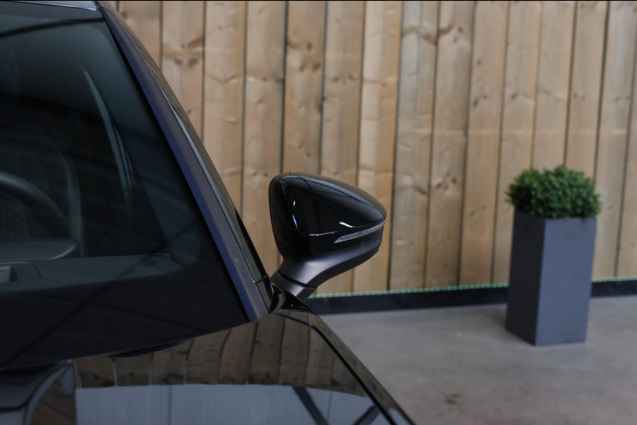 Volkswagen T-Roc 1.5 eTsi R-Line *Head-Up*360 Camera*Keyless*IQ Led*