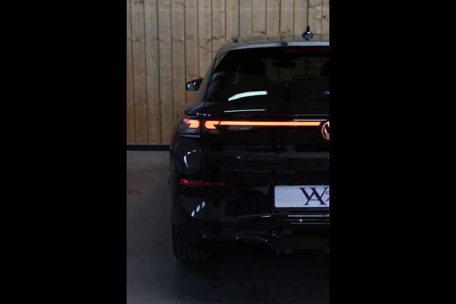 Volkswagen T-Roc 1.5 eTsi R-Line *Head-Up*360 Camera*Keyless*IQ Led*