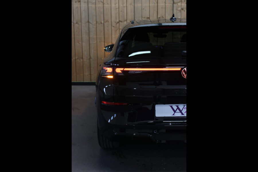 Volkswagen T-Roc 1.5 eTsi R-Line *Head-Up*360 Camera*Keyless*IQ Led*