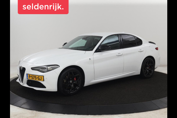 Alfa Romeo Giulia 2.0T Sprint | Veloce Pack | Leder | Adaptive cruise | Stoel & stuurverwarming | Trekhaak | Camera | Sportstoelen | Keyless | Carplay | Bi-Xenon | Climate control | Navigatie