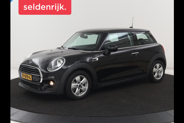MINI Cooper 1.5 Cooper | Automaat | 87.100km NAP | Carplay | Navigatie | Cruise control | Bluetooth | Airco | Lichtmetalen velgen