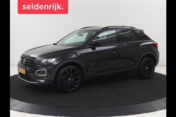 Volkswagen T-Roc 1.5 TSI Sport | Carplay | Virtual Cockpit | Full LED | Navigatie | Climate control | Parkeerhulp | 19'' lichtmetalen velgen | Bluetooth | Getint glas | Sportstuur