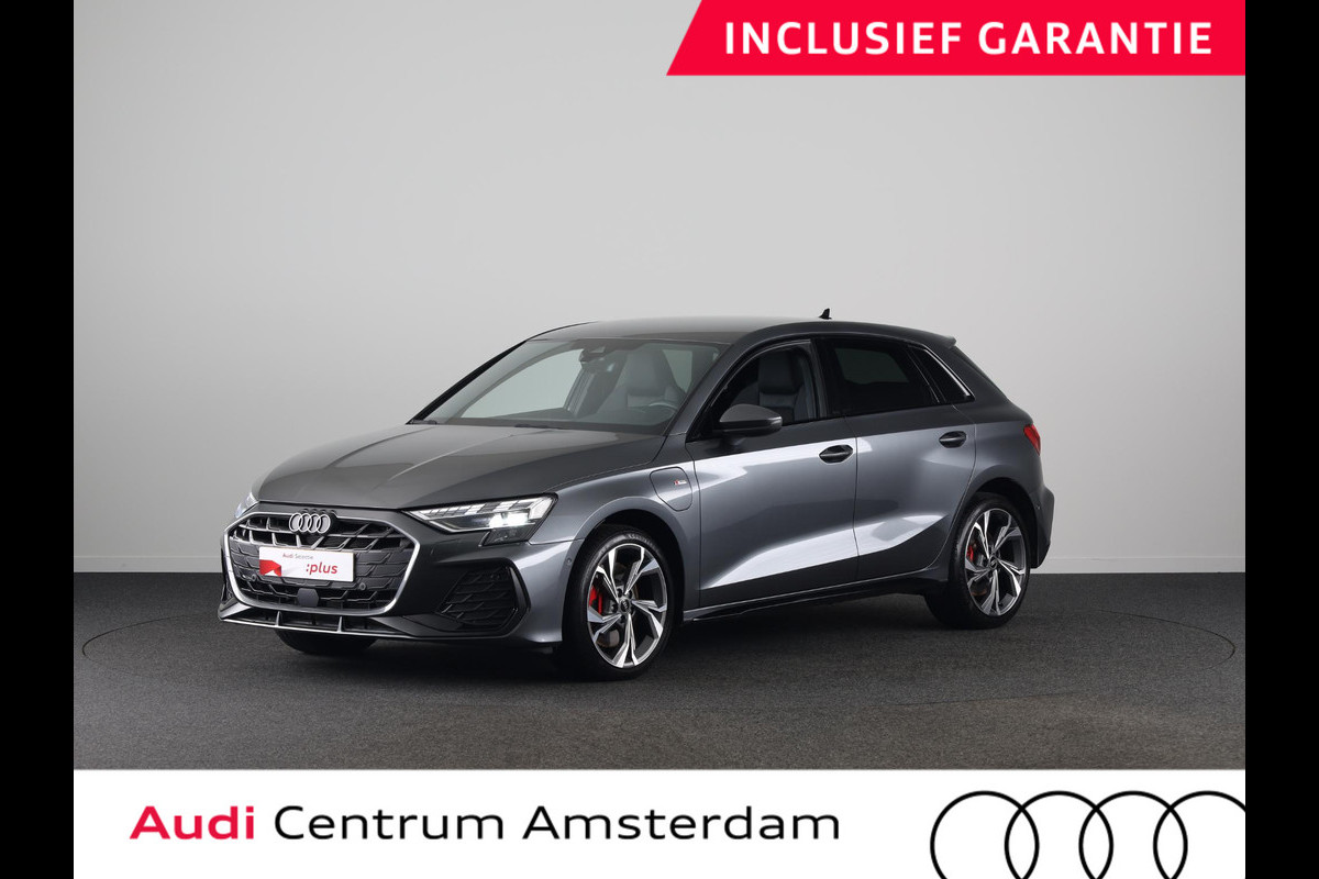 Audi A3 Sportback 45 TFSI e S edition Competition 272 pk S-tronic | Private Lease € 715,00 per maand* | Verlengde garantie | Navigatie | Parkeersensoren (Park assist) | Achteruitrijcamera | Stoelverwarming | S-Line |