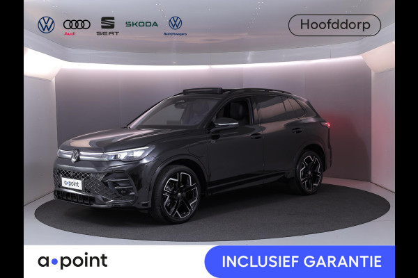 Volkswagen Tiguan 1.5 eHybrid R-Line Edition 272 pk Automaat (DSG) | Verlengde garantie | Navigatie | Panoramadak | Trekhaak (wegklapbaar) | Stoelverwarming v/a | Black Style pakket | R-Line |