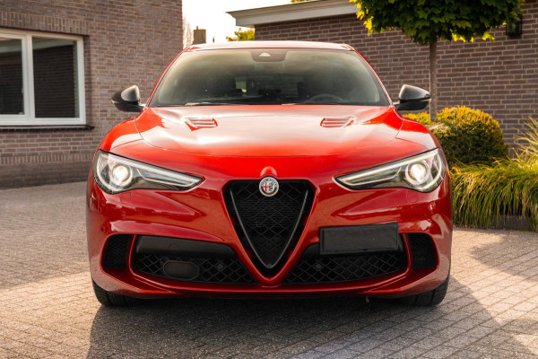 Alfa Romeo Stelvio 2.9 V6 AWD Quadrifoglio 510 PK ACC H&K Carbon Keyless Stoel/Stuurverw. Camera 20''