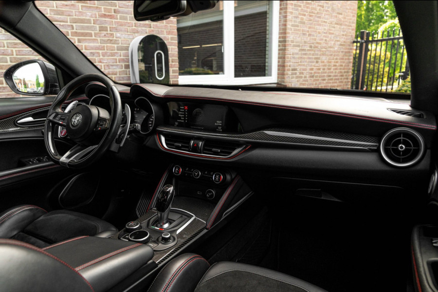 Alfa Romeo Stelvio 2.9 V6 AWD Quadrifoglio 510 PK ACC H&K Carbon Keyless Stoel/Stuurverw. Camera 20''