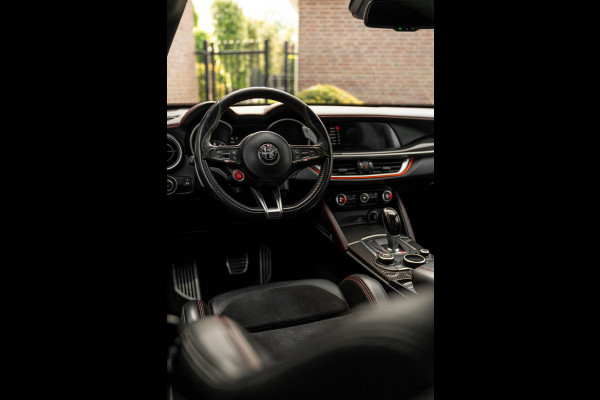 Alfa Romeo Stelvio 2.9 V6 AWD Quadrifoglio 510 PK ACC H&K Carbon Keyless Stoel/Stuurverw. Camera 20''