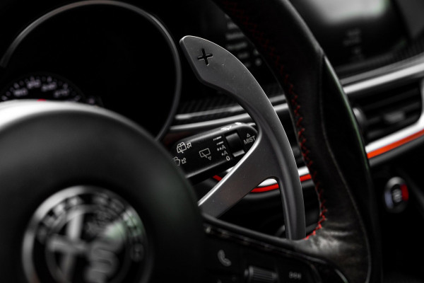 Alfa Romeo Stelvio 2.9 V6 AWD Quadrifoglio 510 PK ACC H&K Carbon Keyless Stoel/Stuurverw. Camera 20''