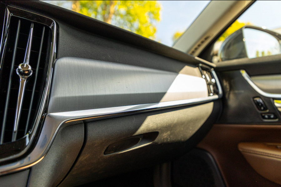 Volvo V90 2.0 T8 AWD Inscription I 91% I Btw I Luxe Leder I Trekhaak I Pine Grey