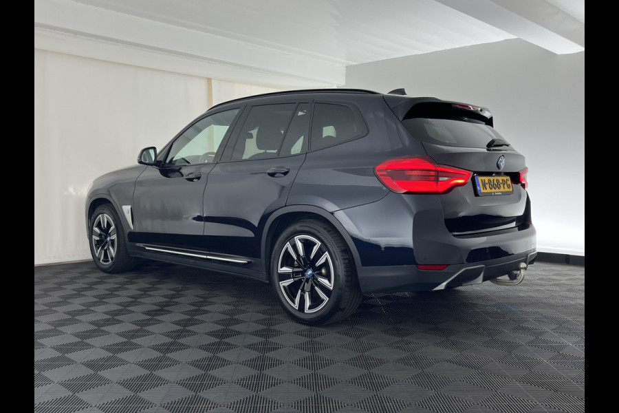 BMW iX3 Executive 80 kWh [ 3-Fase-11kW ] {SoH-99%} (INCL-BTW) Aut. *HEATPUMP | PANO | LEATHER | ADAPTIVE-CRUISE | FULL-LED | BLIND-SPOT | MEMORY-PACK | DIGI-COCKPIT | HEATED-COMFORTSEATS | KEYLESS | CAMERA | DAB+ | TOWBAR | 19''ALU*
