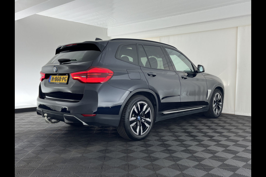 BMW iX3 Executive 80 kWh [ 3-Fase-11kW ] {SoH-99%} (INCL-BTW) Aut. *HEATPUMP | PANO | LEATHER | ADAPTIVE-CRUISE | FULL-LED | BLIND-SPOT | MEMORY-PACK | DIGI-COCKPIT | HEATED-COMFORTSEATS | KEYLESS | CAMERA | DAB+ | TOWBAR | 19''ALU*