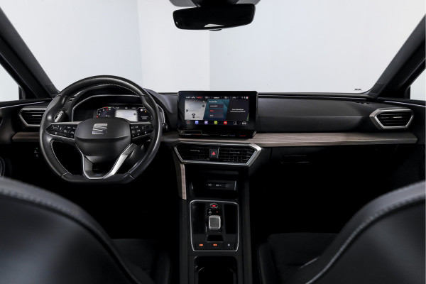 Seat Leon Sportstourer 1.4 TSI eHybrid PHEV Xcellence | S/K-Panodak | Dig. Cockpit | Adapt. Cruise | Stoel-+Stuurverw. | PDC | Camera | NAV + App. Connect | ECC | LM 18" |