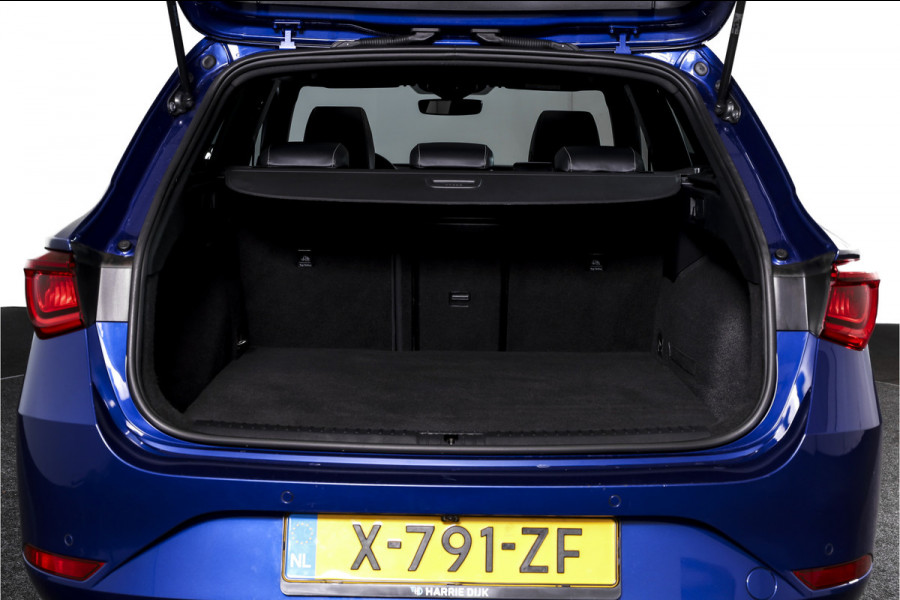 Seat Leon Sportstourer 1.4 TSI eHybrid PHEV Xcellence | S/K-Panodak | Dig. Cockpit | Adapt. Cruise | Stoel-+Stuurverw. | PDC | Camera | NAV + App. Connect | ECC | LM 18" |