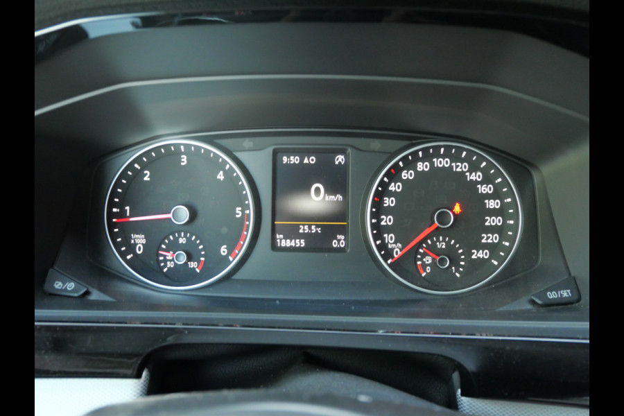Volkswagen Transporter 2.0 TDI L2H1 DC 4MOTION CARAVELLE | AUTOMAAT | DUBBEL CAB | ALLES ELEKT!!