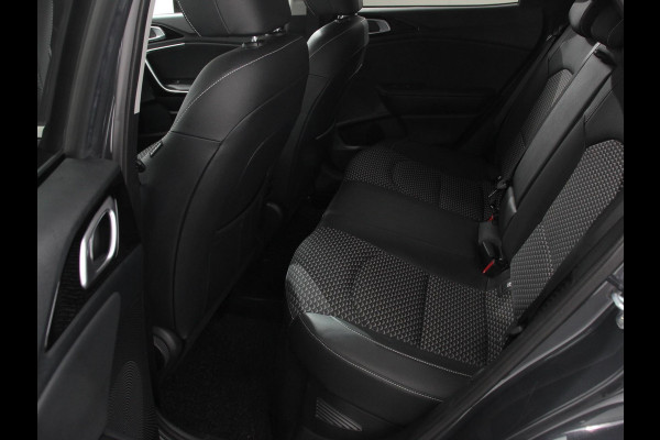 Kia Xceed 1.6 GDi PHEV Automaat DynamicLine | DEMO ! | Navigatie Apple Carplay/Android Auto  Adaptive Cruise Control  Parkeersensoren  Camera  Stoel-en stuurwielverwarming  Virtual Cockpit  Full LED