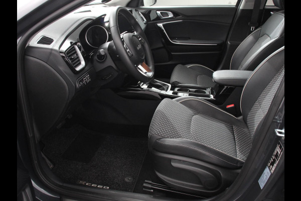 Kia Xceed 1.6 GDi PHEV Automaat DynamicLine | DEMO ! | Navigatie Apple Carplay/Android Auto  Adaptive Cruise Control  Parkeersensoren  Camera  Stoel-en stuurwielverwarming  Virtual Cockpit  Full LED