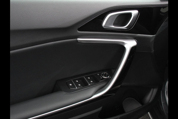 Kia Xceed 1.6 GDi PHEV Automaat DynamicLine | DEMO ! | Navigatie Apple Carplay/Android Auto  Adaptive Cruise Control  Parkeersensoren  Camera  Stoel-en stuurwielverwarming  Virtual Cockpit  Full LED
