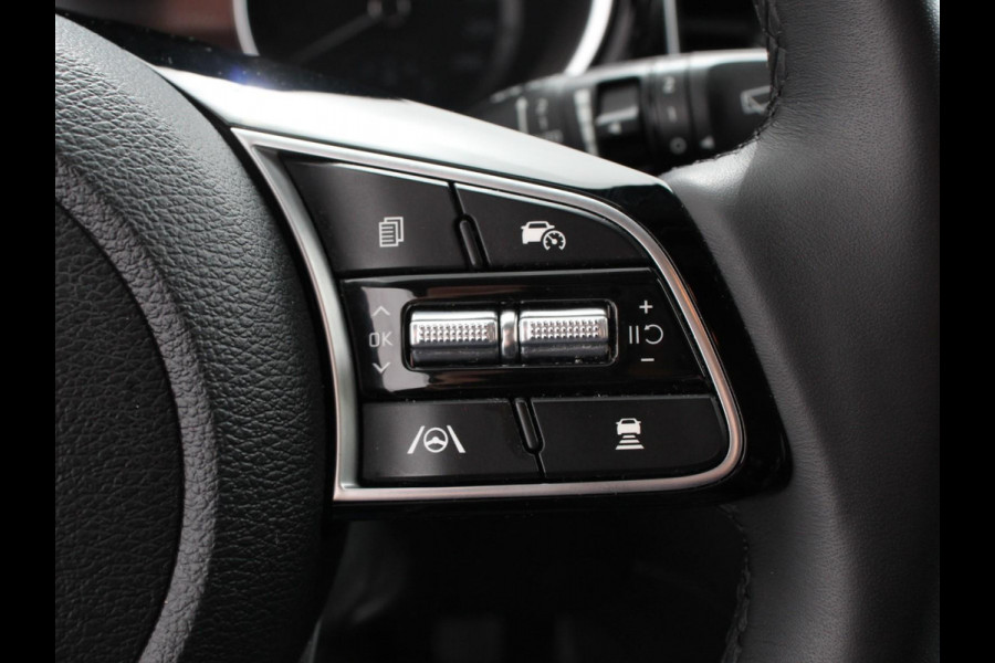 Kia Xceed 1.6 GDi PHEV Automaat DynamicLine | DEMO ! | Navigatie Apple Carplay/Android Auto  Adaptive Cruise Control  Parkeersensoren  Camera  Stoel-en stuurwielverwarming  Virtual Cockpit  Full LED