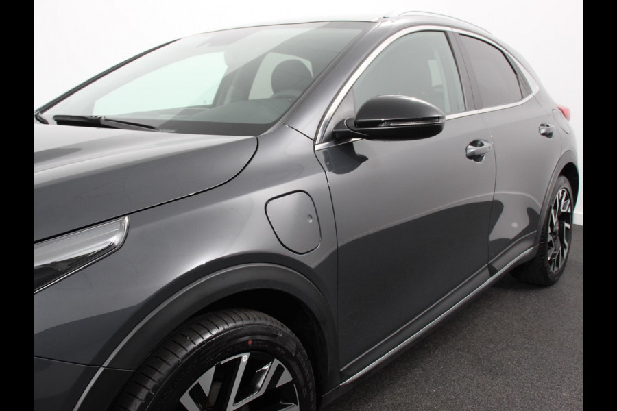 Kia Xceed 1.6 GDi PHEV Automaat DynamicLine | DEMO ! | Navigatie Apple Carplay/Android Auto  Adaptive Cruise Control  Parkeersensoren  Camera  Stoel-en stuurwielverwarming  Virtual Cockpit  Full LED