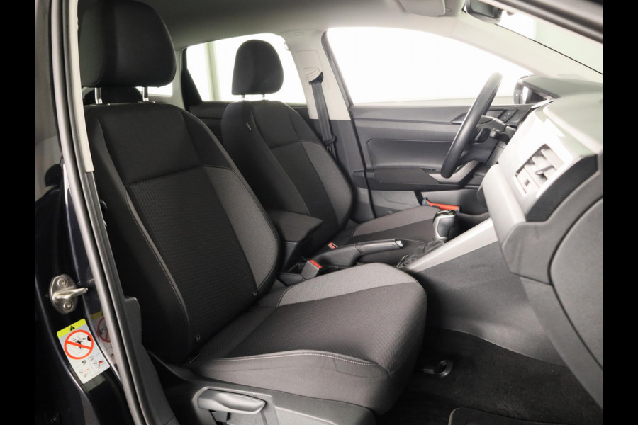 Volkswagen Taigo Oranje Edition 1.0 85 kW / 116 pk TSI CUV 7 versn. | Automaat (DSG) | Navigatie  | Parkeersensoren | Achteruitrijcamera | Stoelverwarming |