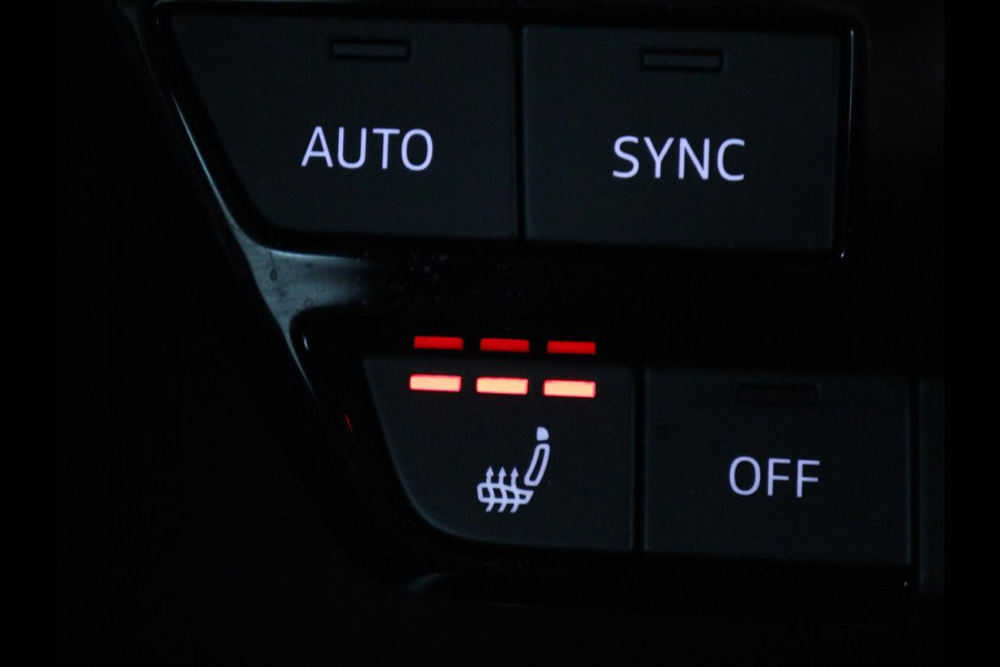 Audi A3 30 TFSI Advanced edition | Stoelverwarming | Matrix LED | Adaptive cruise | Camera | Park Assist | Elektrische stoel | Carplay | Sportstoelen | Navigatie | Virtual Cockpit | Climate control | Audi Sound