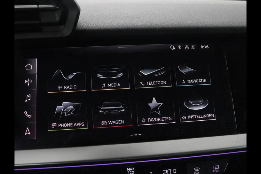 Audi A3 30 TFSI Advanced edition | Stoelverwarming | Matrix LED | Adaptive cruise | Camera | Park Assist | Elektrische stoel | Carplay | Sportstoelen | Navigatie | Virtual Cockpit | Climate control | Audi Sound