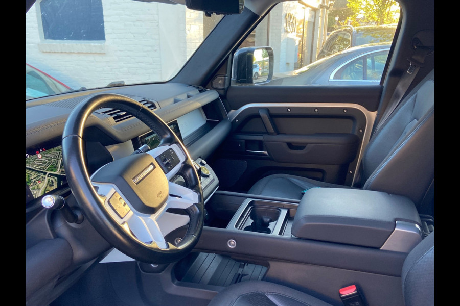 Land Rover Defender 110 3.0 P400 110 GRIJS KENTEKEN/PANO/LANE/VIRTUAL/CAMERA