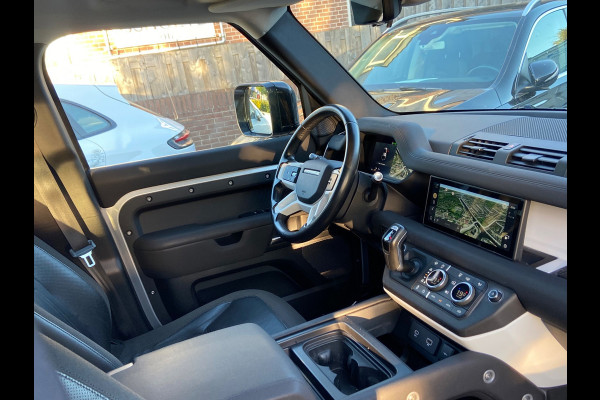 Land Rover Defender 110 3.0 P400 110 GRIJS KENTEKEN/PANO/LANE/VIRTUAL/CAMERA