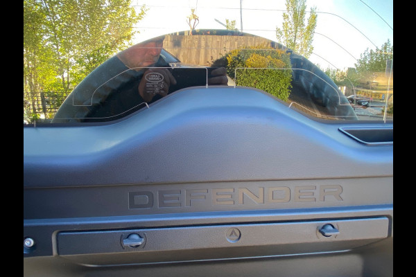 Land Rover Defender 110 3.0 P400 110 GRIJS KENTEKEN/PANO/LANE/VIRTUAL/CAMERA