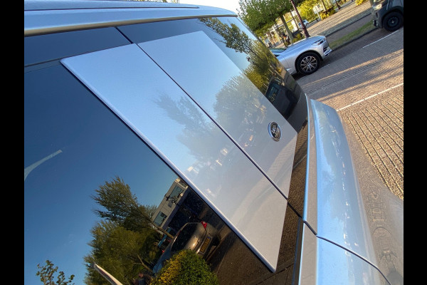 Land Rover Defender 110 3.0 P400 110 GRIJS KENTEKEN/PANO/LANE/VIRTUAL/CAMERA