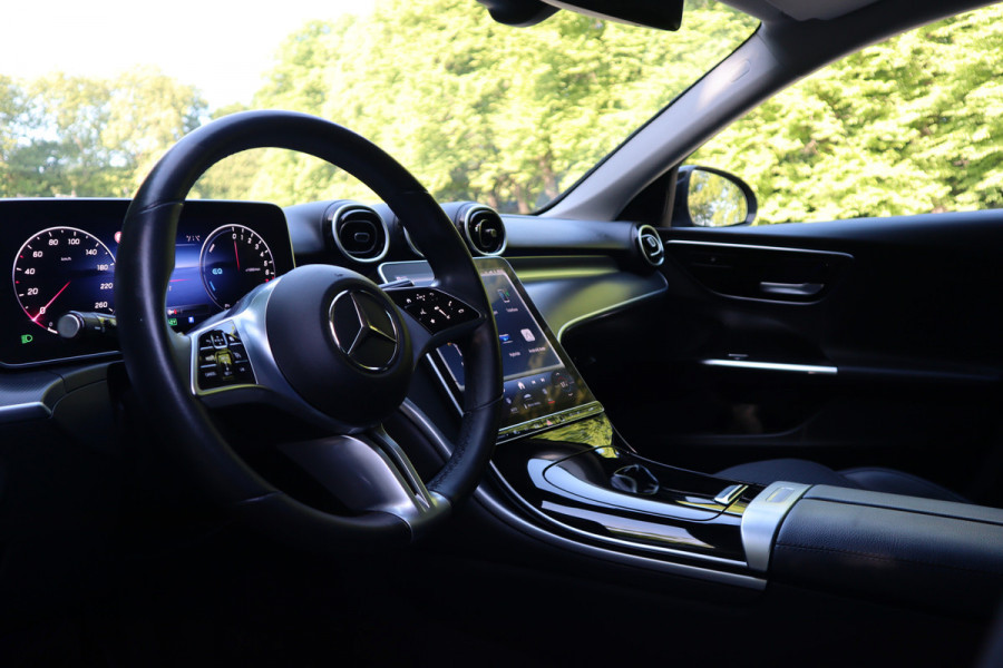 Mercedes-Benz C-Klasse Estate 300 e Luxury Line | Trekhaak | Sfeerverlichting | Carplay |