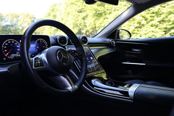 Mercedes-Benz C-Klasse Estate 300 e Luxury Line | Trekhaak | Sfeerverlichting | Carplay |
