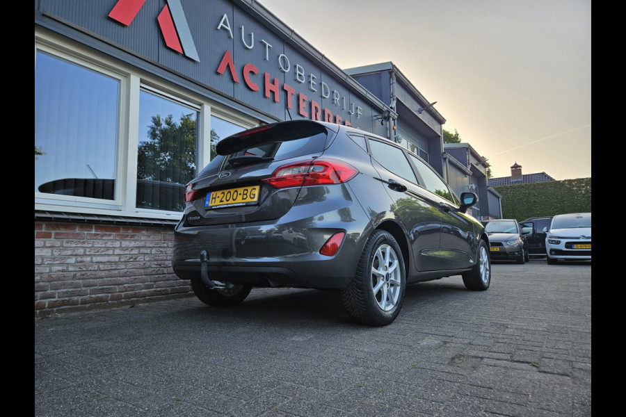 Ford Fiesta 1.1 Trend Trekhaak! PDC! Navigatie! Nette Auto! Dealer Onderhouden! NAP!