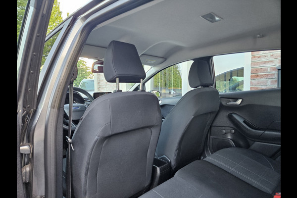 Ford Fiesta 1.1 Trend Trekhaak! PDC! Navigatie! Nette Auto! Dealer Onderhouden! NAP!
