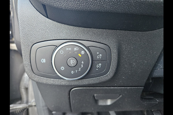 Ford Fiesta 1.1 Trend Trekhaak! PDC! Navigatie! Nette Auto! Dealer Onderhouden! NAP!