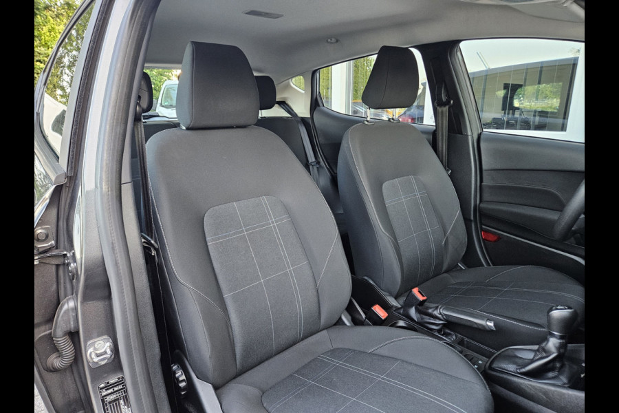 Ford Fiesta 1.1 Trend Trekhaak! PDC! Navigatie! Nette Auto! Dealer Onderhouden! NAP!