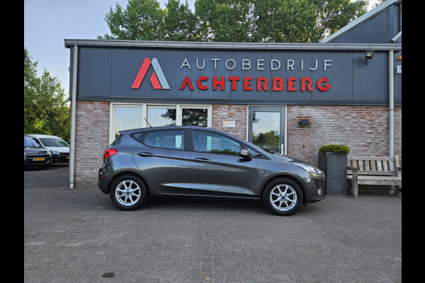 Ford Fiesta 1.1 Trend Trekhaak! PDC! Navigatie! Nette Auto! Dealer Onderhouden! NAP!