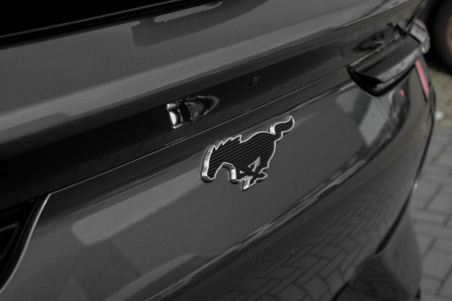 Ford Mustang Mach-E Extended Premium AWD 98 kWh 351pk | Panoramadak | 1.500kg Trekgewicht
